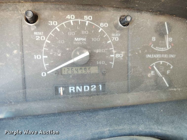 image for item ED0179 1992 Ford F350 flatbed pickup truck