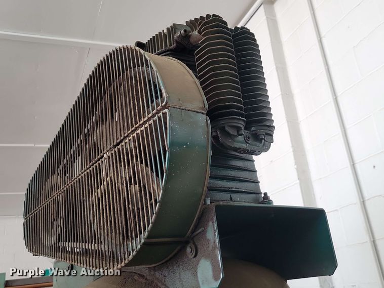 image for item EE1122 1998 Rol-Air air compressor