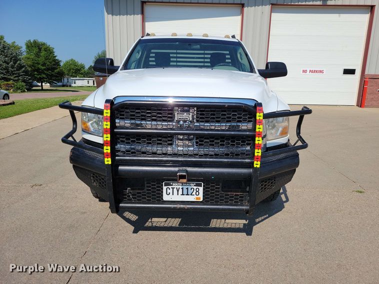 image for item EE1125 2011 Dodge Ram 2500 flatbed pickup truck