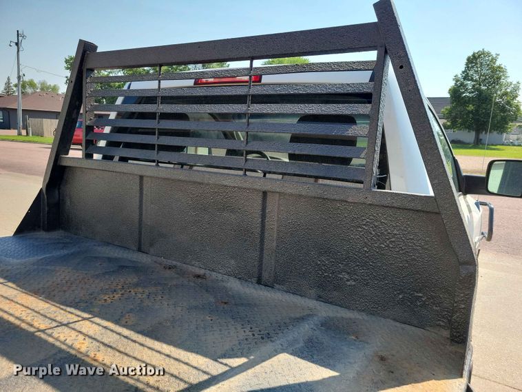 image for item EE1125 2011 Dodge Ram 2500 flatbed pickup truck
