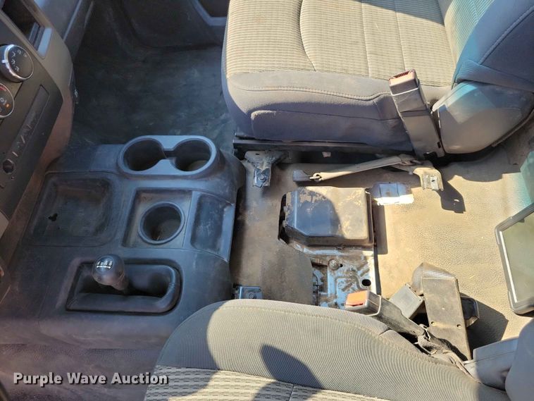 image for item EE1125 2011 Dodge Ram 2500 flatbed pickup truck