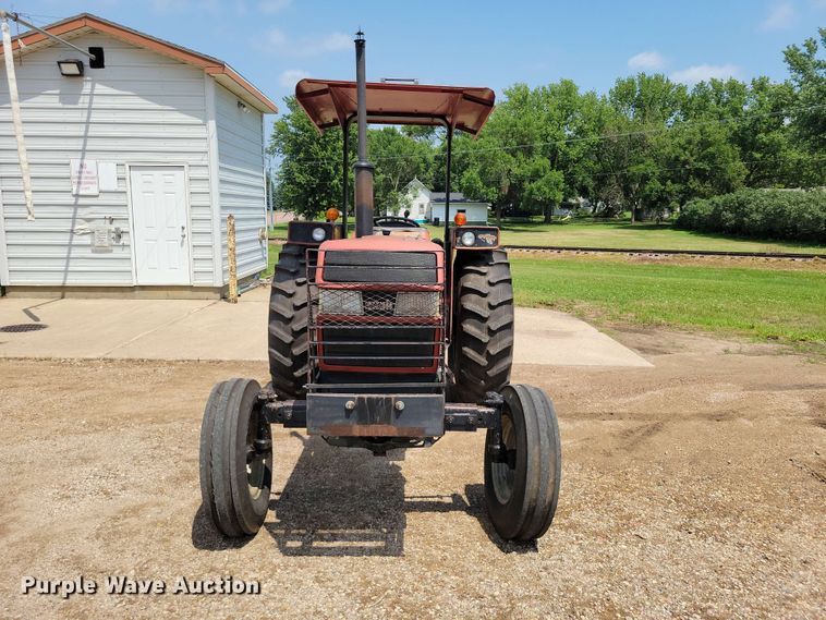 image for item EE1126 1991 Case 695 tractor