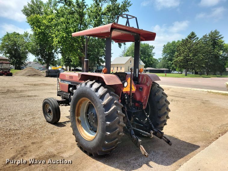 image for item EE1126 1991 Case 695 tractor