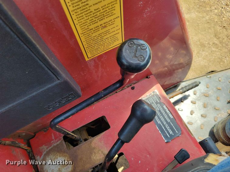 image for item EE1126 1991 Case 695 tractor