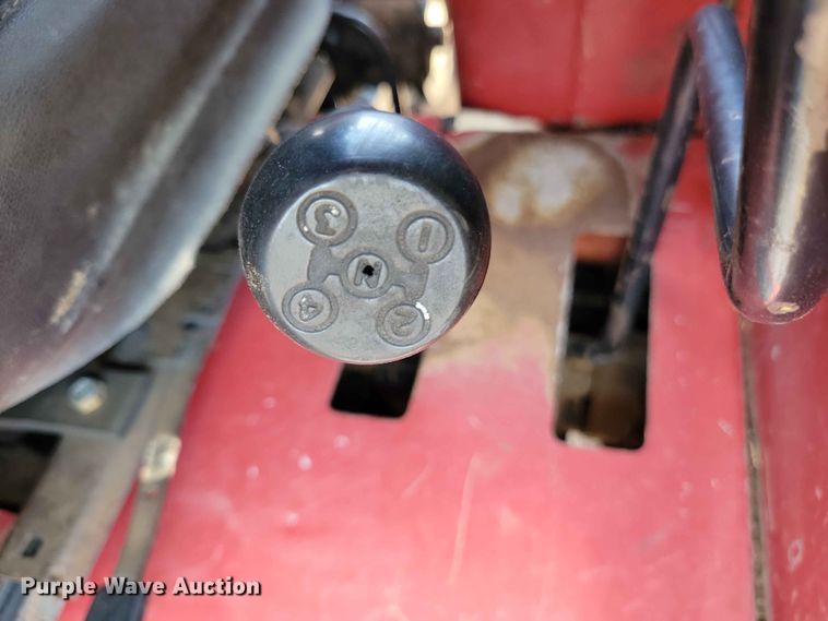 image for item EE1126 1991 Case 695 tractor