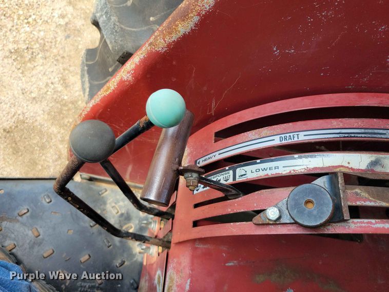 image for item EE1126 1991 Case 695 tractor