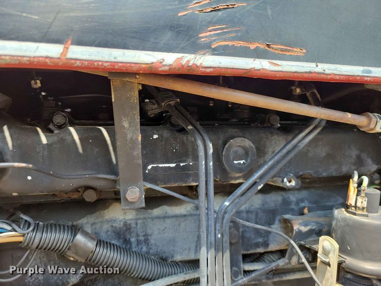 image for item EE1126 1991 Case 695 tractor