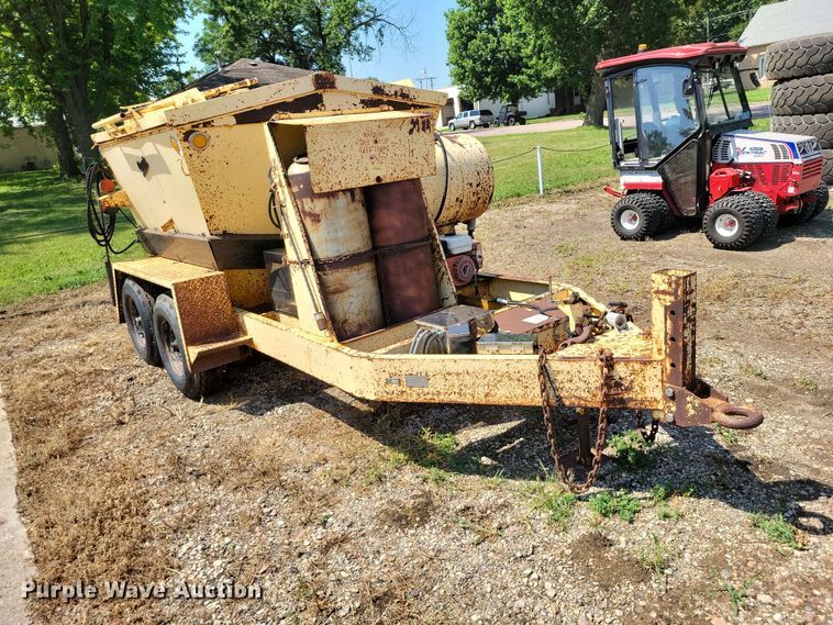 image for item EE1133 1998 Aeroil PHP-4R pothole patcher truck