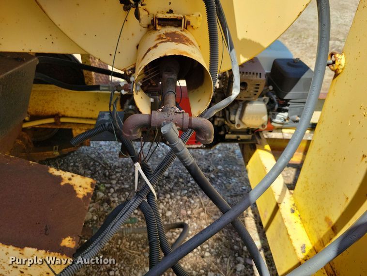image for item EE1133 1998 Aeroil PHP-4R pothole patcher truck