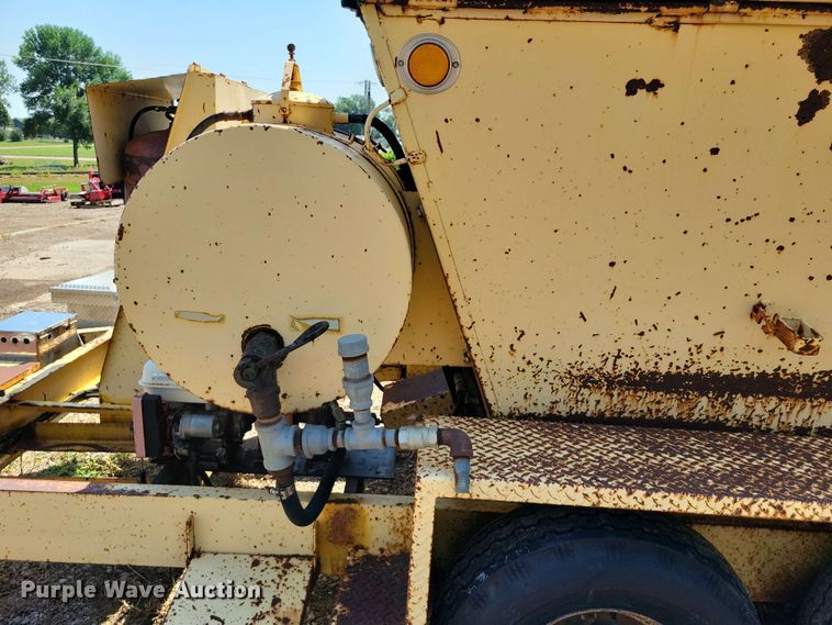 image for item EE1133 1998 Aeroil PHP-4R pothole patcher truck