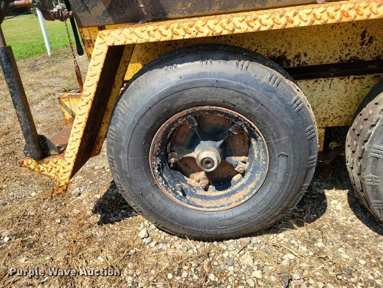 image for item EE1133 1998 Aeroil PHP-4R pothole patcher truck