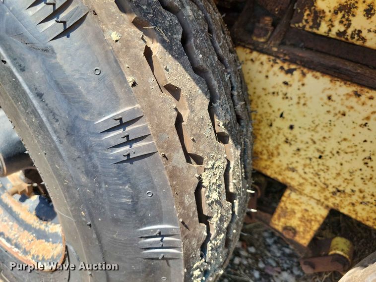 image for item EE1133 1998 Aeroil PHP-4R pothole patcher truck