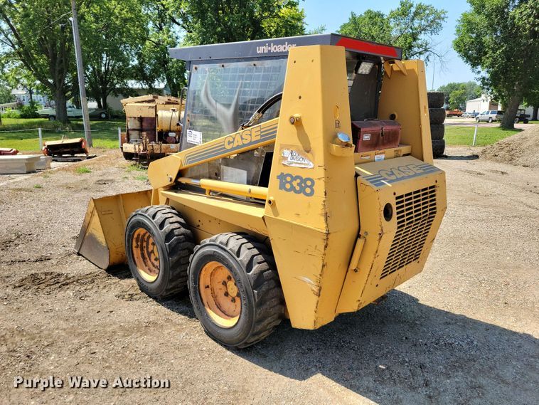image for item EE1134 Case 1838 skid steer loader