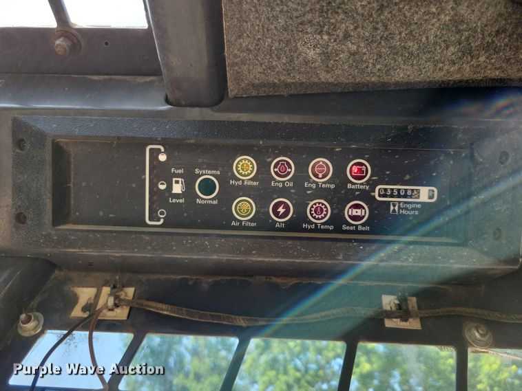 image for item EE1134 Case 1838 skid steer loader