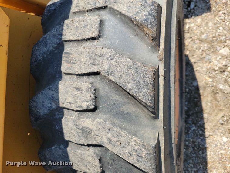 image for item EE1134 Case 1838 skid steer loader