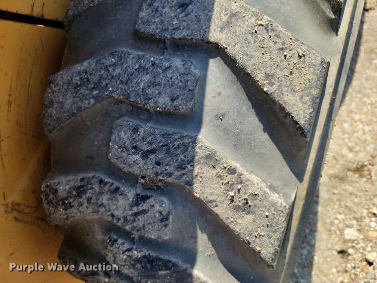 image for item EE1134 Case 1838 skid steer loader