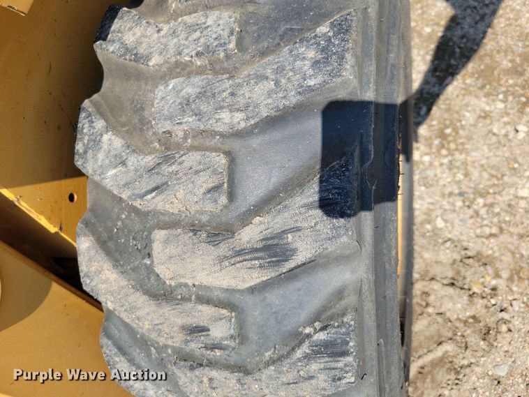 image for item EE1134 Case 1838 skid steer loader