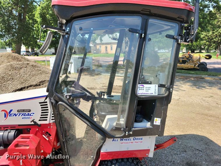 image for item EE1135 Ventrac 4500Z municipal tractor