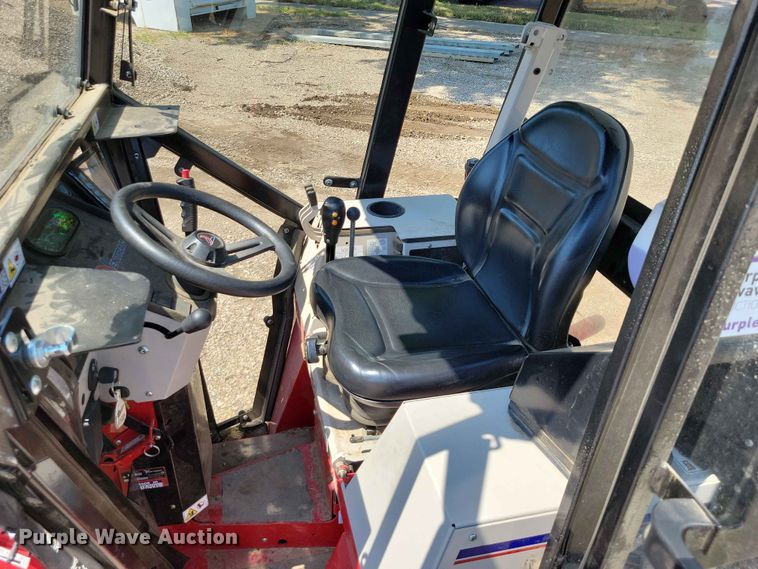 image for item EE1135 Ventrac 4500Z municipal tractor