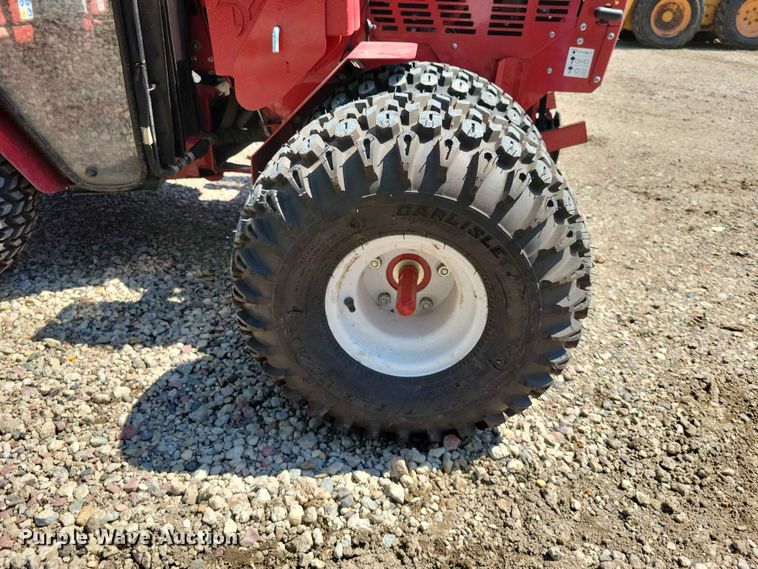image for item EE1135 Ventrac 4500Z municipal tractor