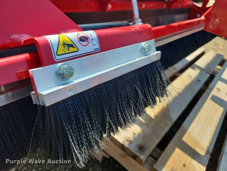 image for item EE1136 (5) 2024 Ventrac attachments
