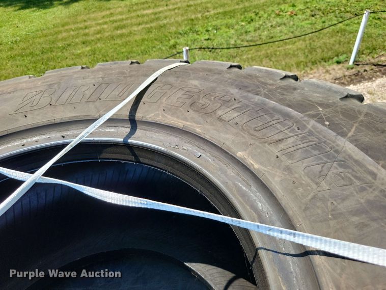 image for item EE1137 (4) Bridgestone 20.5R25 wheel loader tires