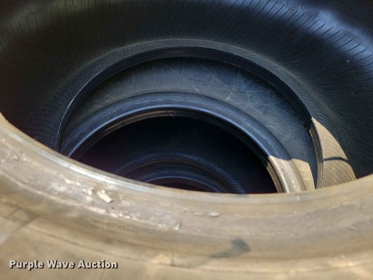 image for item EE1137 (4) Bridgestone 20.5R25 wheel loader tires