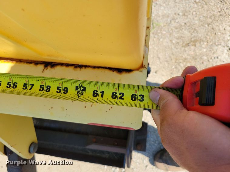 image for item EE1140 Tractor attachments
