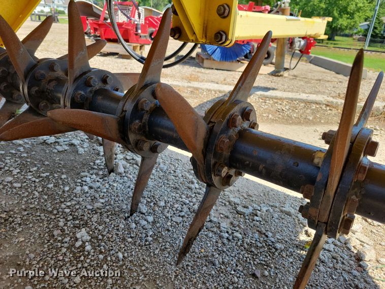 image for item EE1140 Tractor attachments