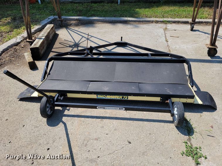 image for item EE1140 Tractor attachments