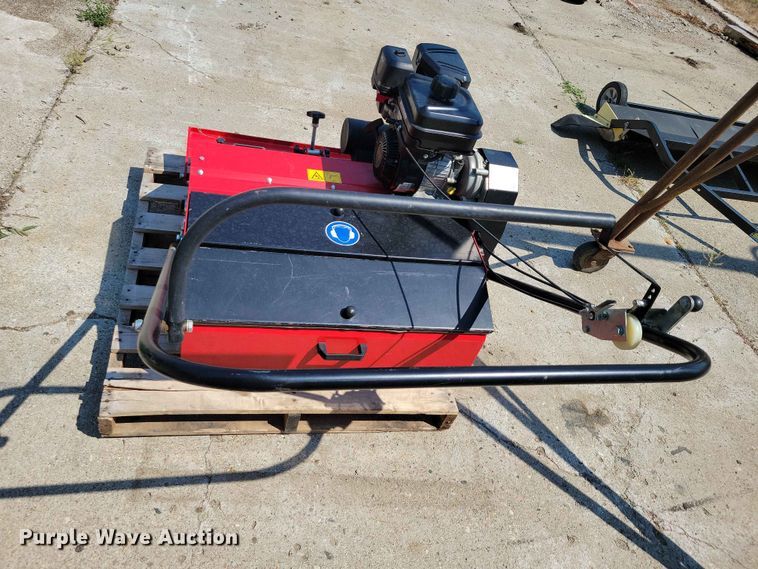 image for item EE1140 Tractor attachments