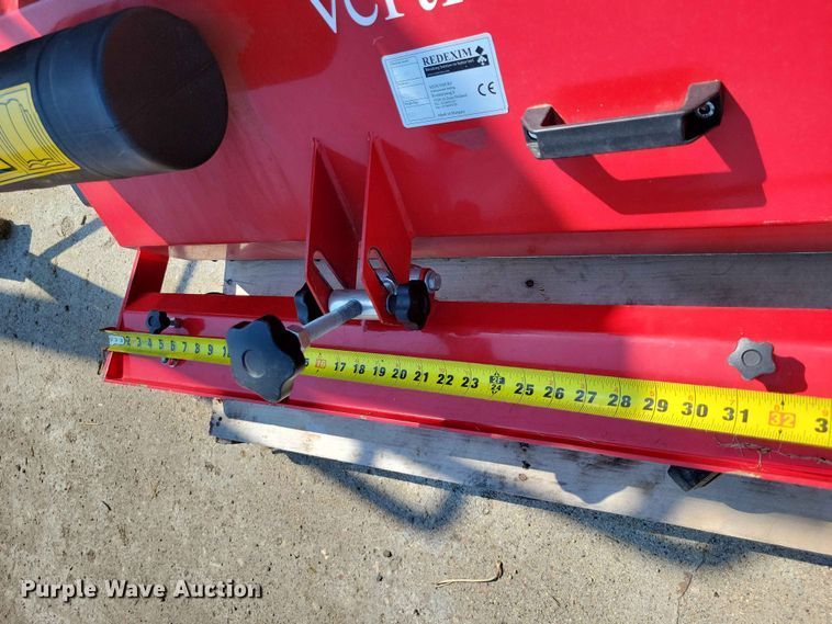 image for item EE1140 Tractor attachments