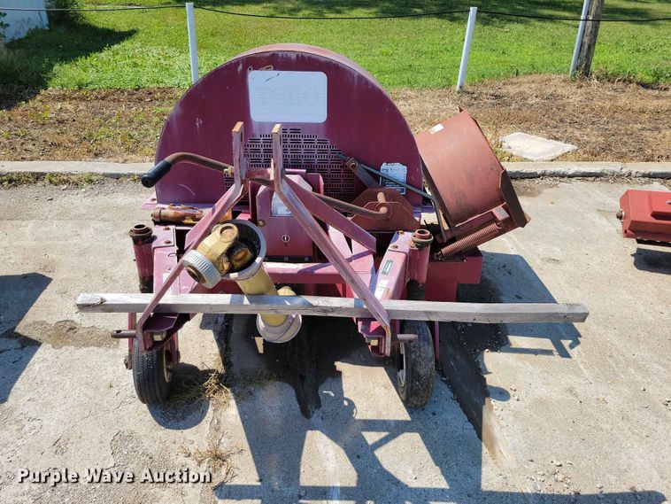 image for item EE1140 Tractor attachments