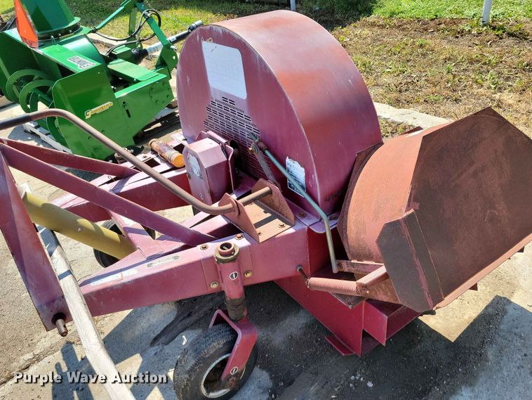 image for item EE1140 Tractor attachments