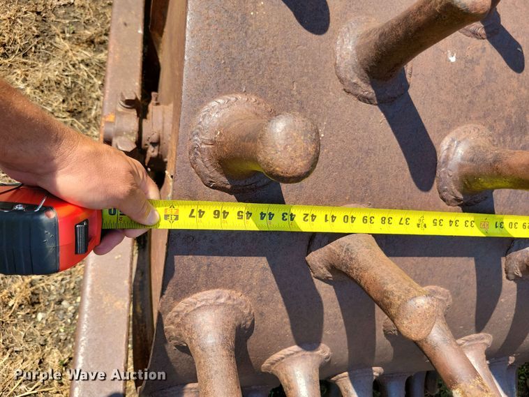 image for item EE1142 Sheepsfoot pull type roller