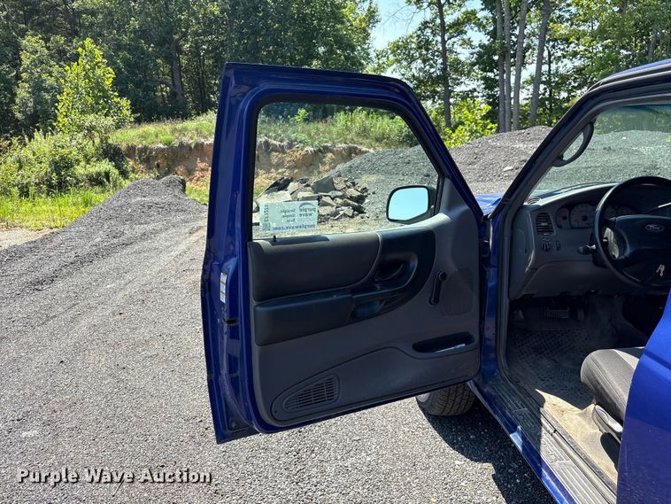 image for item EF1271 2003 Ford Ranger pickup truck