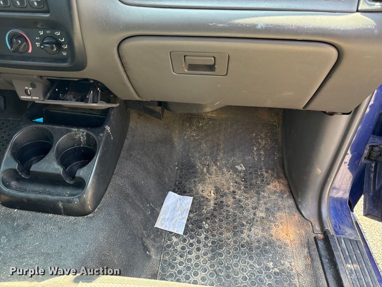 image for item EF1271 2003 Ford Ranger pickup truck