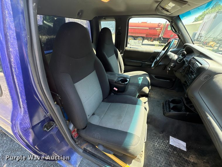 image for item EF1271 2003 Ford Ranger pickup truck