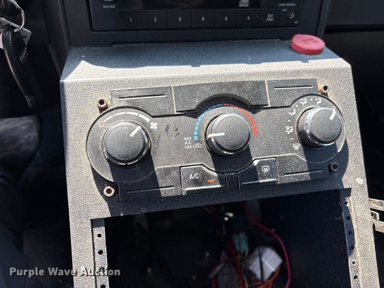 image for item EF1272 2010 Dodge Charger 