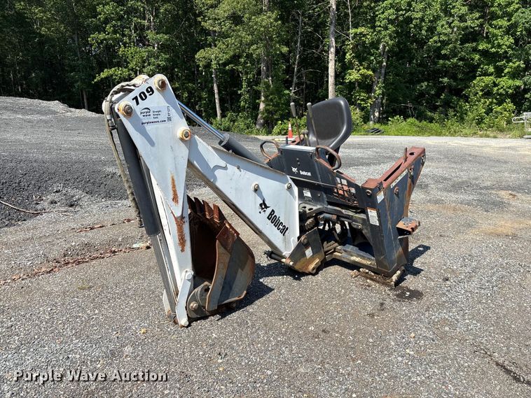 2005 Bobcat 709 skid steer backhoe
