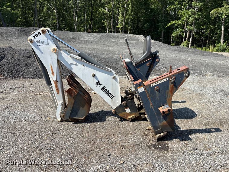 image for item EF1273 2005 Bobcat 709 skid steer backhoe
