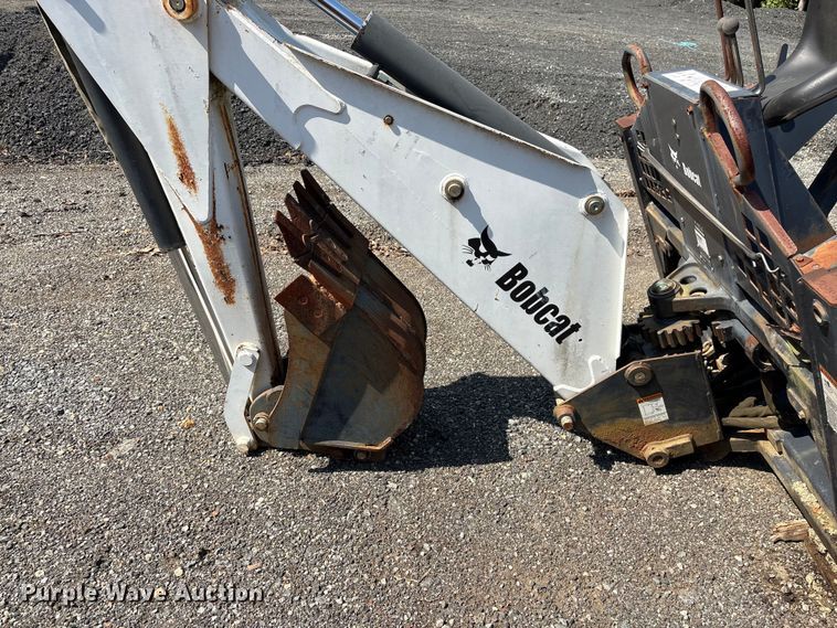 image for item EF1273 2005 Bobcat 709 skid steer backhoe