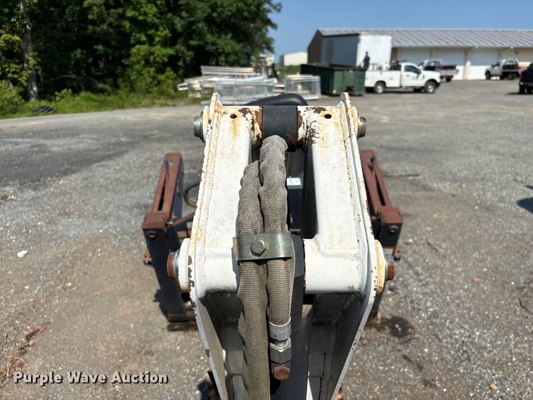 image for item EF1273 2005 Bobcat 709 skid steer backhoe