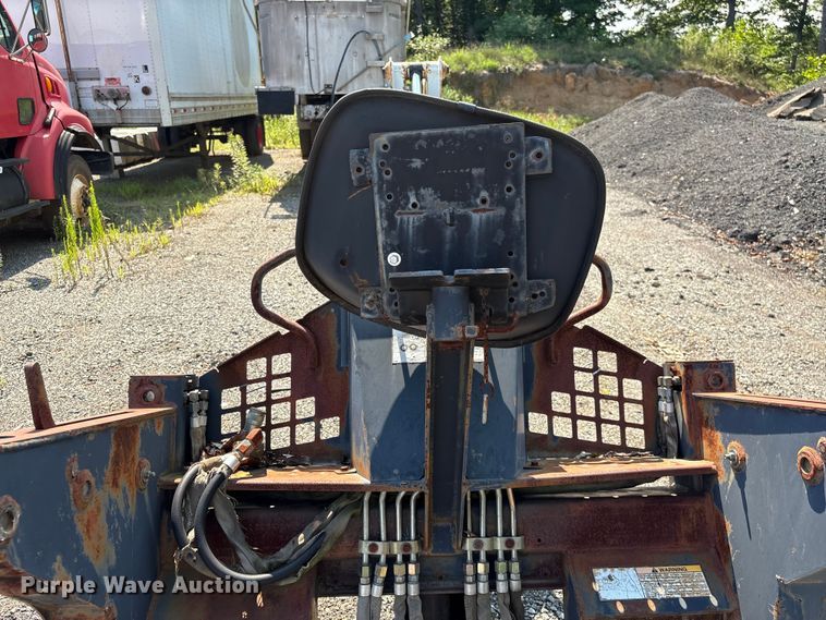 image for item EF1273 2005 Bobcat 709 skid steer backhoe