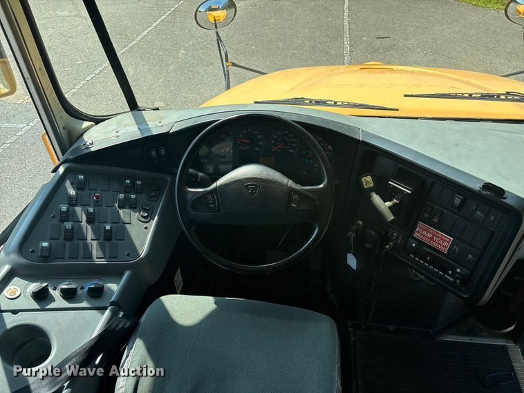 image for item EF1274 2008 International 3000 school bus