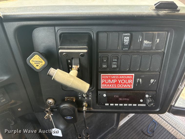 image for item EF1274 2008 International 3000 school bus