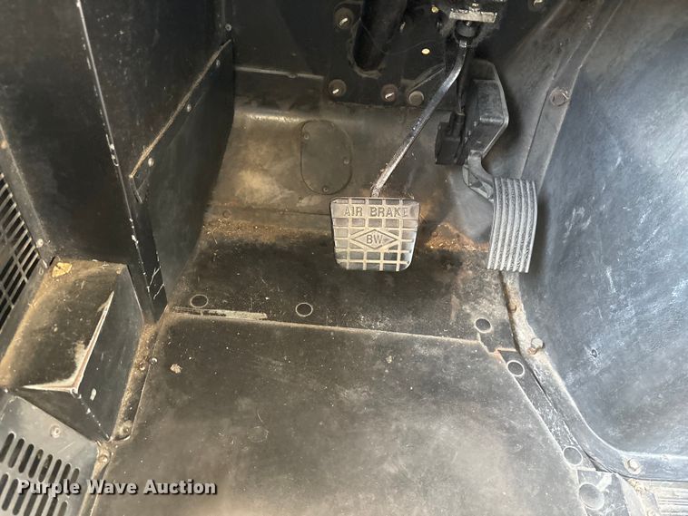 image for item EF1274 2008 International 3000 school bus