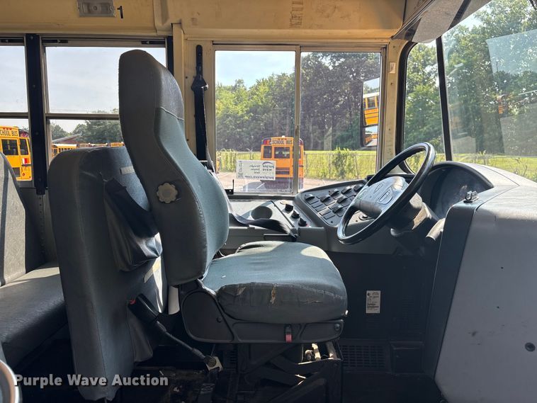 image for item EF1274 2008 International 3000 school bus
