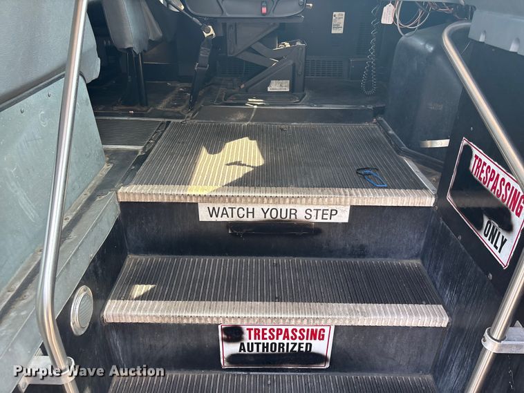 image for item EF1274 2008 International 3000 school bus