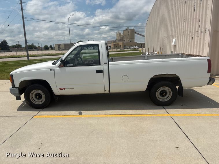 image for item EI5908 1990 Chevrolet C1500 pickup truck